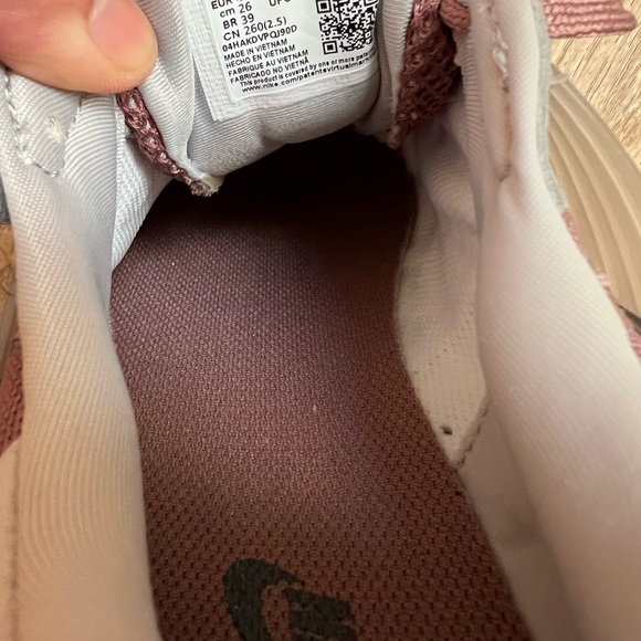 Nike V2K Run Women’s Shoes Size 9 - Picture 8 of 8